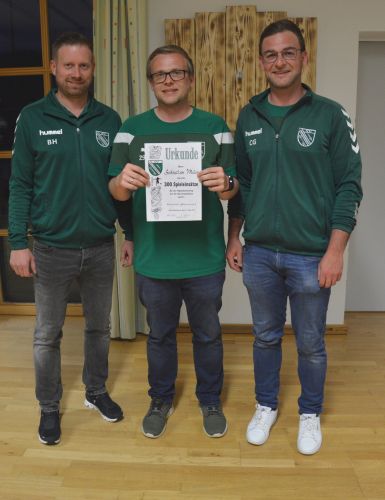 SVO JHV Fussball Ehrung MeierSeb web